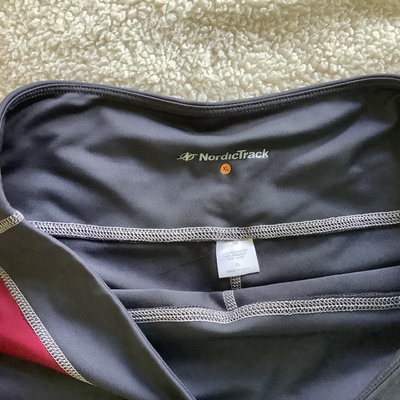 Nordic track exercise top & shorts L XL NICE! - Picture 2 of 6